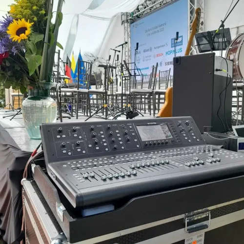 consola-midas-32 consola-midas-32